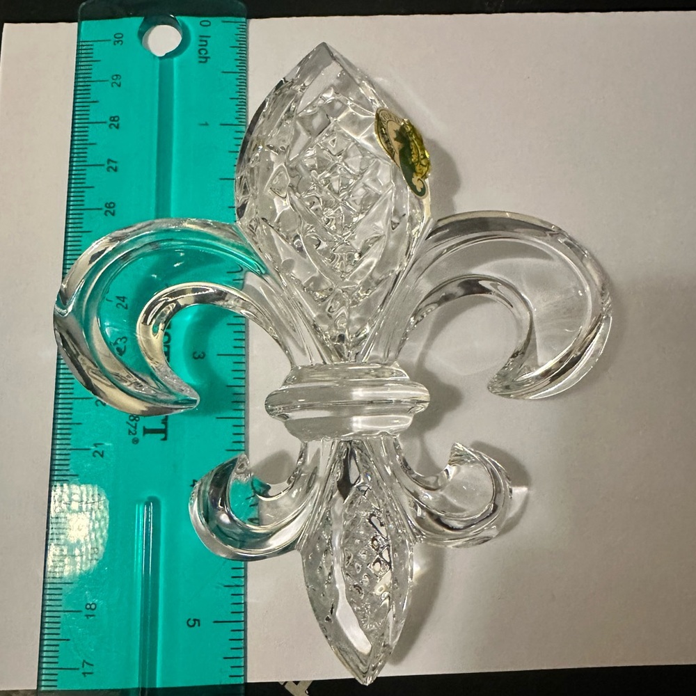 Waterford fleur-de-lis ⚜️ clear cut crystal Paperweight - Picture 2 of 5
